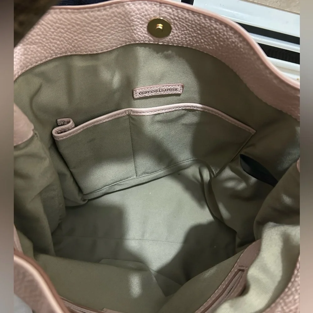 GILI Blush Pink Leather Handbag - Picture 10 of 11